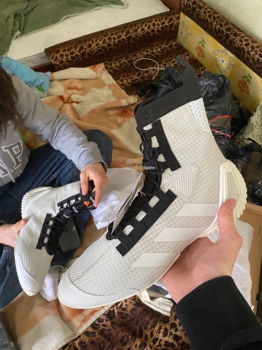 продам нові боксерки adidas speedex 23