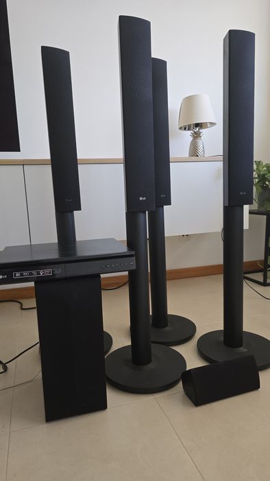 Home cinema/dvd com colunas