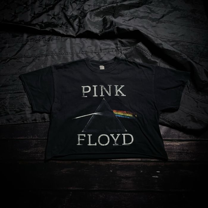 Gildan Pink Floyd “The Dark Side of the Moon” Cropped T-shirt