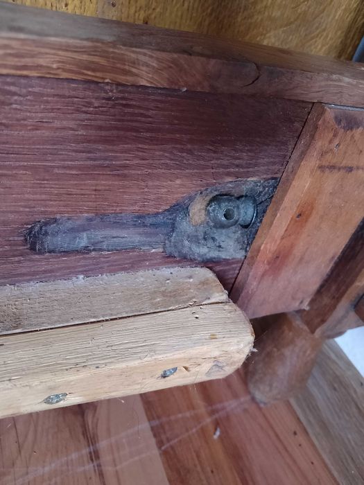 stare  dębowe łóżko 140/2