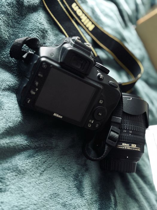 Nikon D3300 18-105 VR Kit