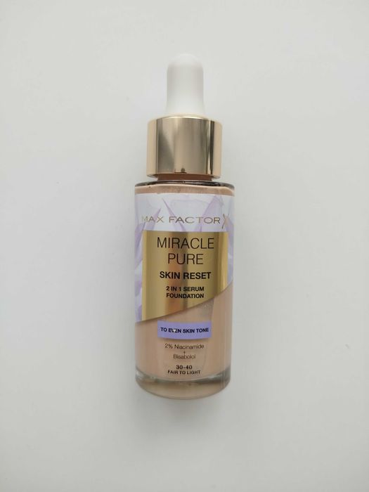 Max Factor Miracle Pure Skin Reset podkład-serum do twarzy 30-40 Fair to Light 30 ml