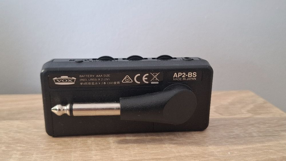 gitara basowa Harley Benton MB-4 SB Delux Series.