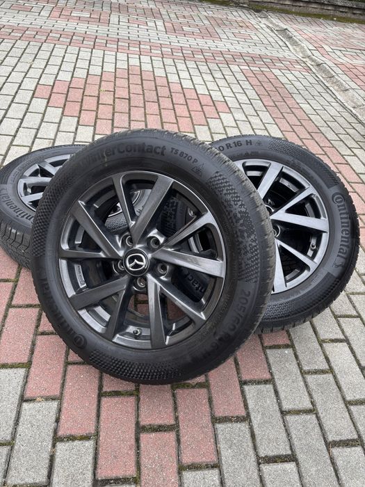 Oryginalne alufelgi Mazda 16 cali z czujnikami TPMS i oponami zimowymi