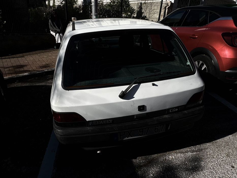 Carro, Renault clio