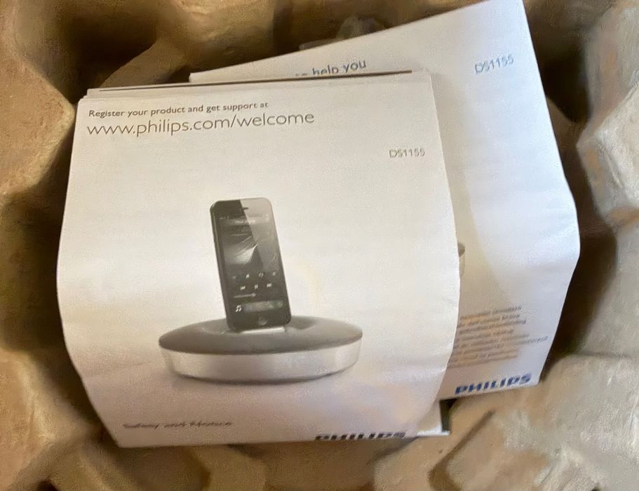 Głośnik przenośny Philips DS1155/12 . Moc: 6 W. Złącza: USB, Lightning
