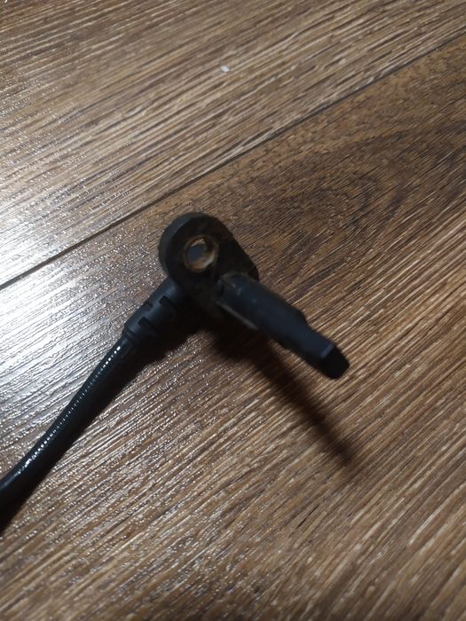 Датчик абс, дачія сандеро