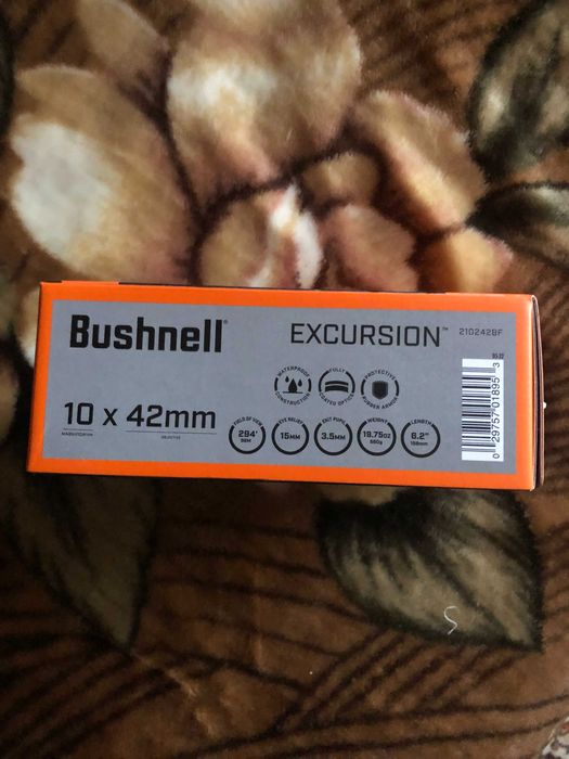 Бінокль Bushnell Excursion 10*42
