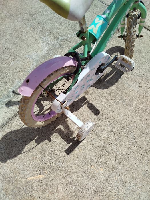 Bicicleta criança com rodinhas