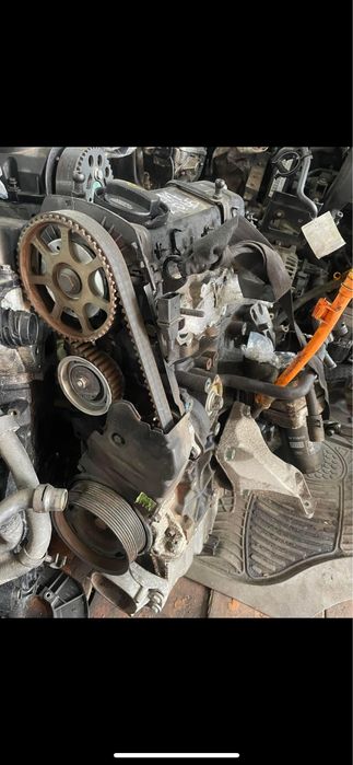 Двигун мотор AZM 2.0 бензин