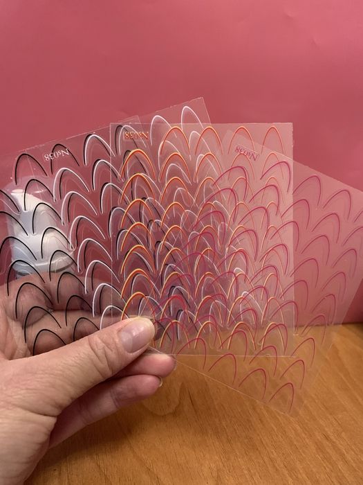 Набір для манікюра, лампа, гель-лаки, пензлики, база, кусачки