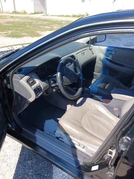 HONDA Accord.       .