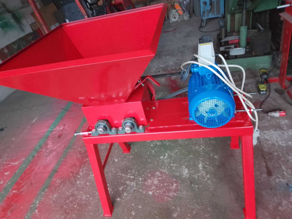 Gniotownik do zboża śrutownik