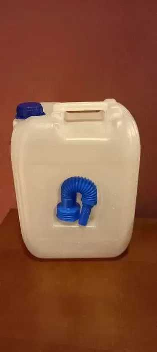 Karnistry 10 litrowe2 sztuki w idealnym stanie