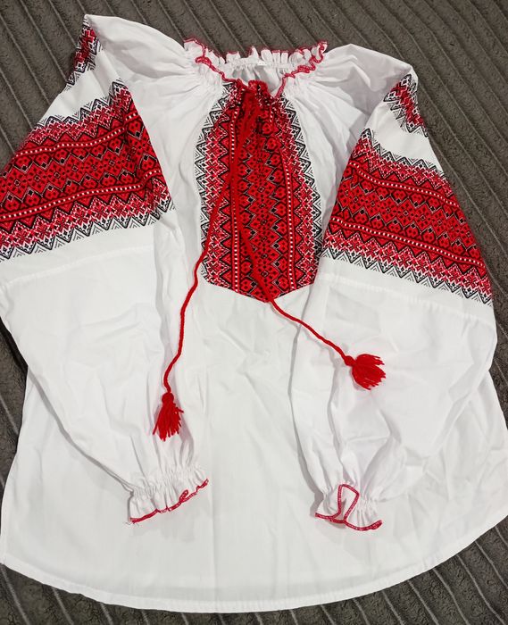Вишиванка для дівчаток