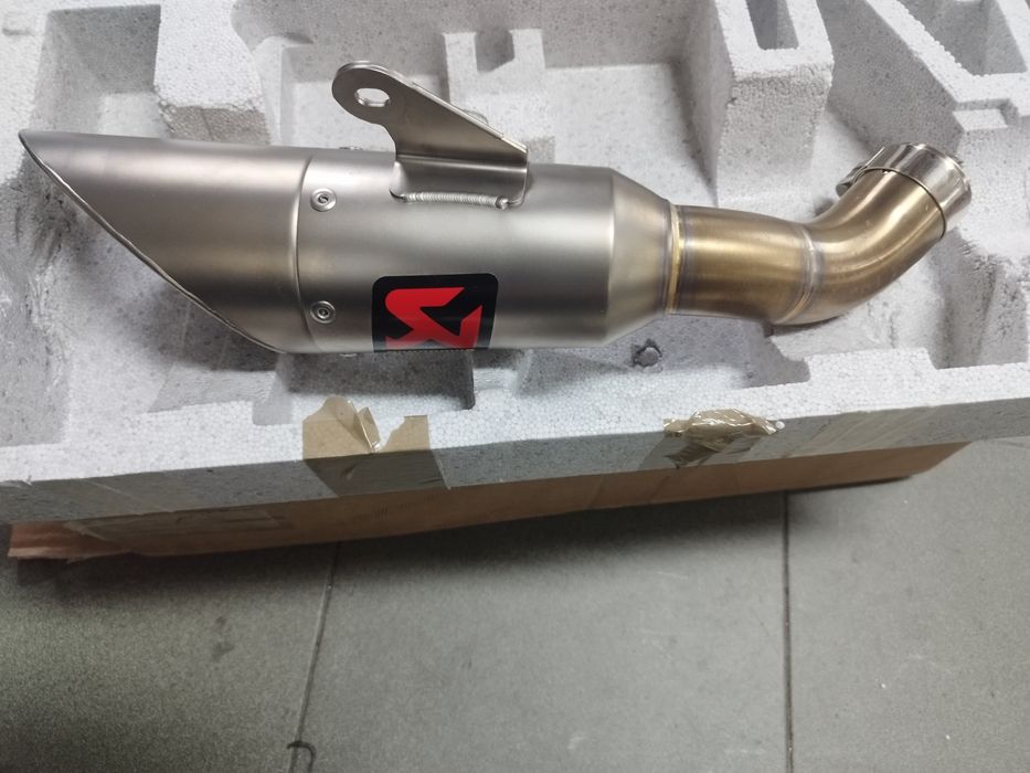 Escape akrapovic R3/MT-03

Yamaha MT-03 2024