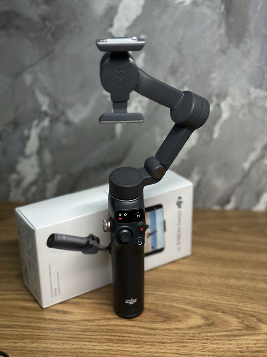 Стабилизатор  DJI Osmo Mobile 7P