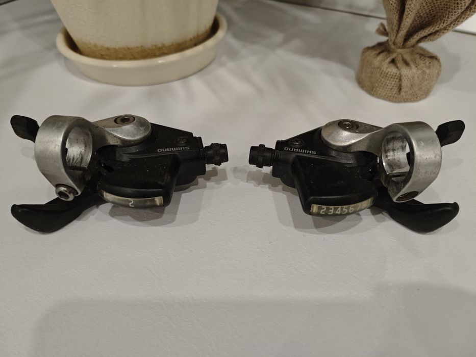 Манетки Shimano 3*8