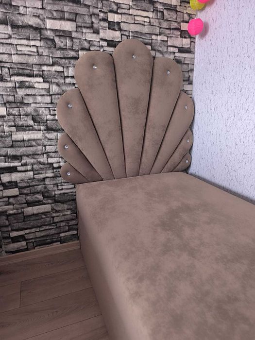 Łóżko łóżka tapicerowane kontynentalne na wymiar