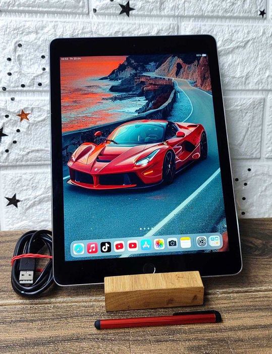 Планшет Apple iPad Air 2 32 ГБ