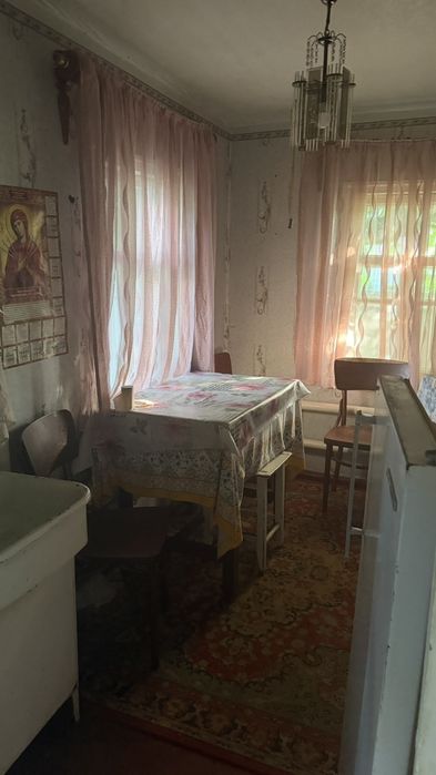 Продам дом .Район 10 школы .Рассматриваем сертификат