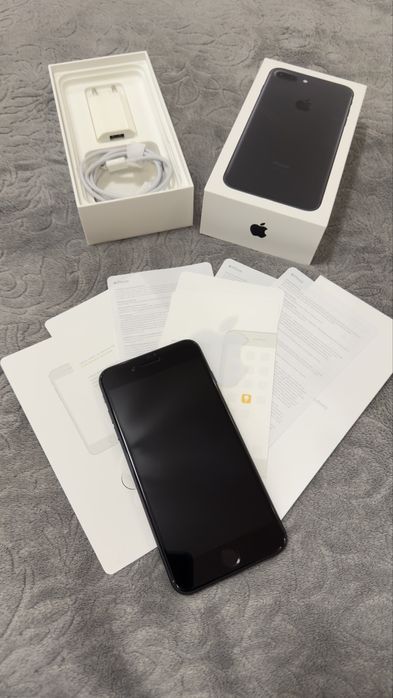 Продам iPhone  7 Plus на 128 гб