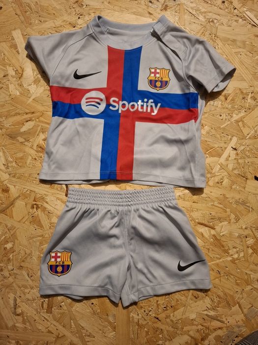 Strój FC BARCELONA NIKE rozm. 9/12 mies. 80