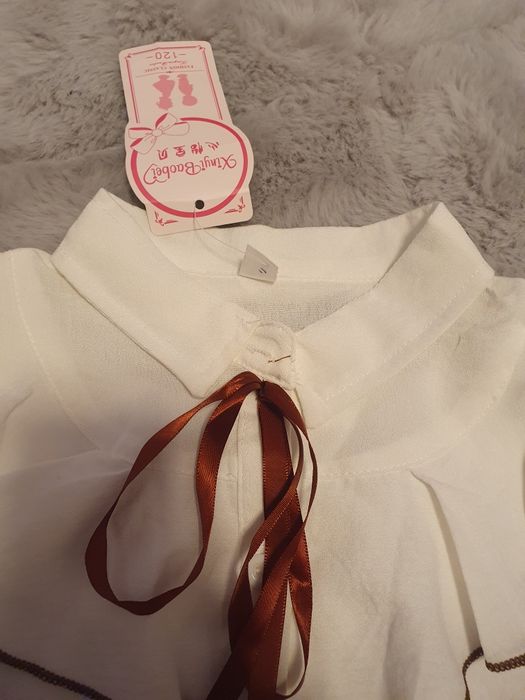 Nowa Biała elegancka bluzeczka r 116