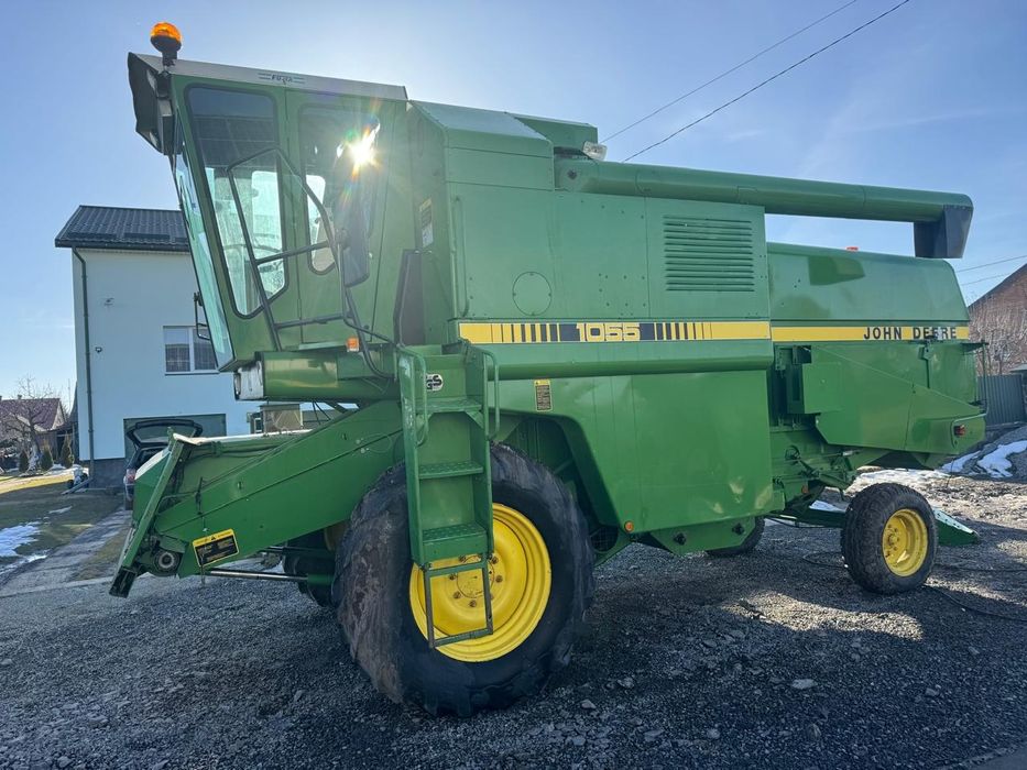 Комбайн свіжо пригнаний John Deere 1055