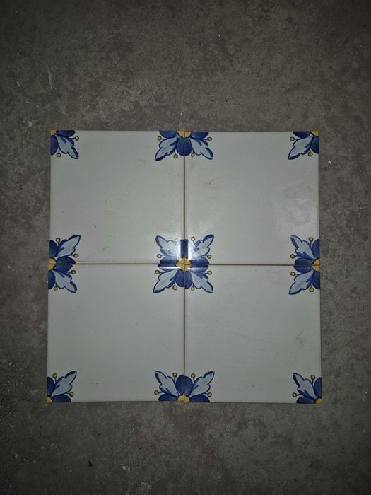 Lote 8 Azulejos Decorativos 15x15 - Ideais para Artesanato ou Restauro