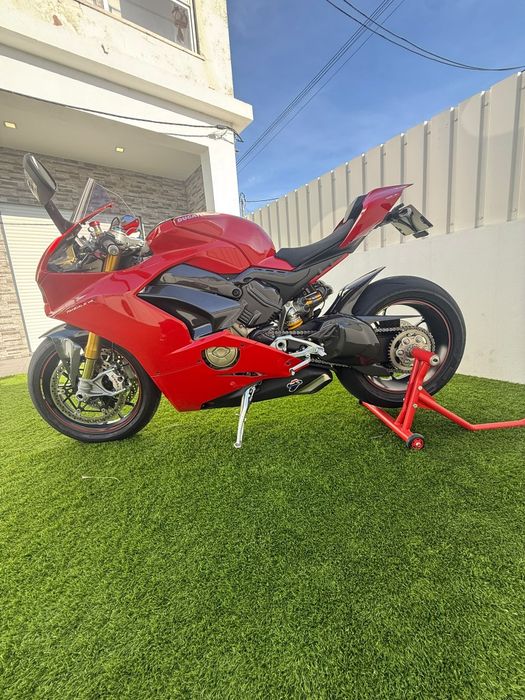 Ducati Panigale V4S