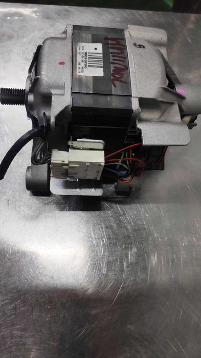 Silnik pralki Whirlpool AWSP740130PBL