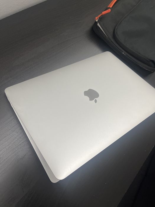 Macbook Air 2021 13” M1