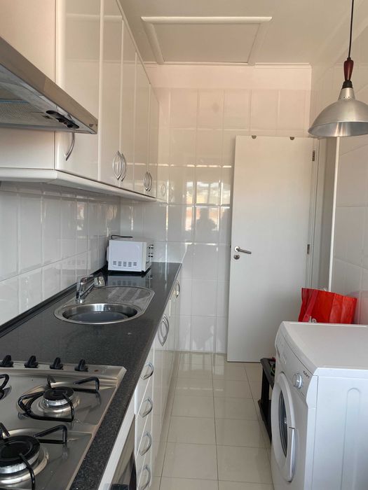 Apartamento T1 remodelado Benfica São Domingos