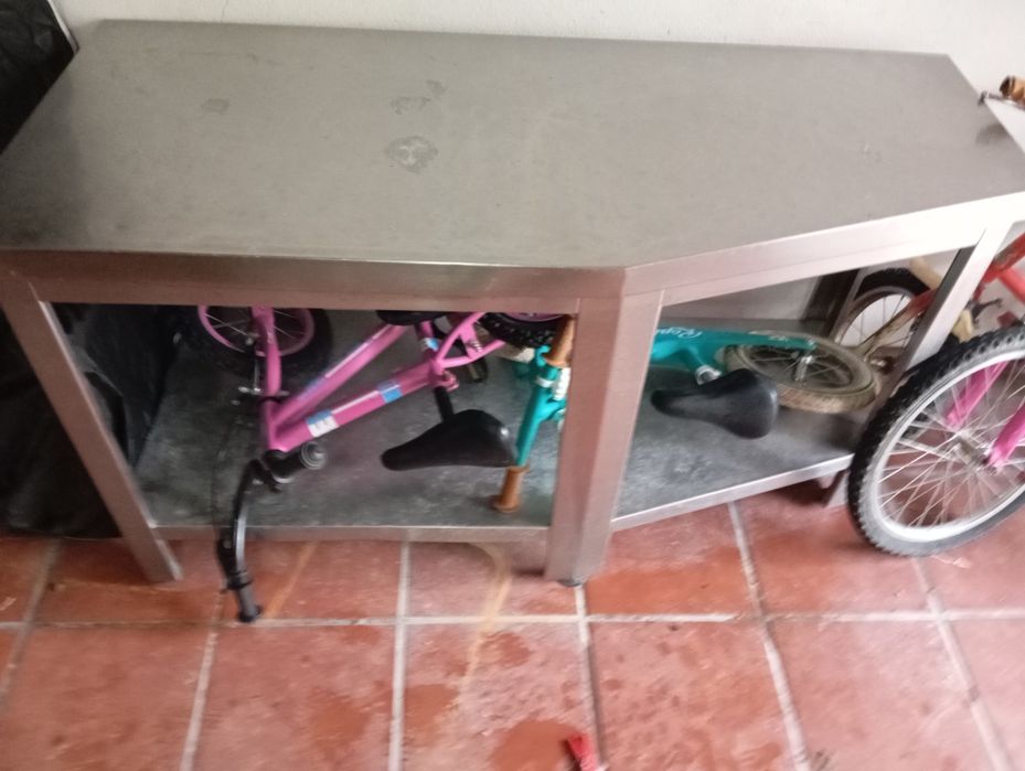 Escaparate ou mesa inox