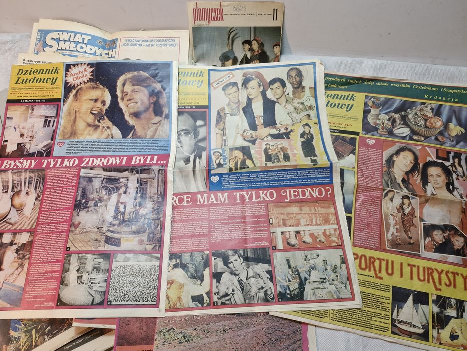 Stare Gazety  Swiat Młodych Przyjaciółka z czasów PRL-u