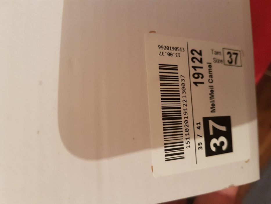 Botas castanhas(calçado Guimarães)