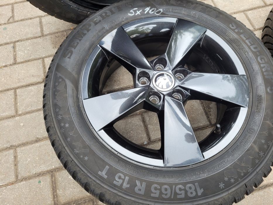 Koła alufelgi 15 cali 5x100 skoda fabia. Opony zimowe 185 65 r15