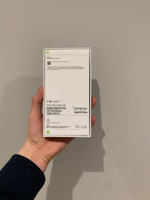 Iphone 16 новий в коробці