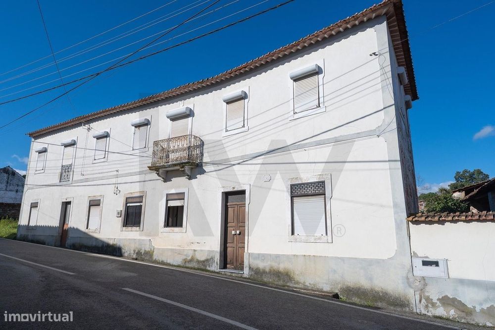 Moradia T10 com Terreno (ÁREA TOTAL 1143m2)  – Arneiro das Milhariças