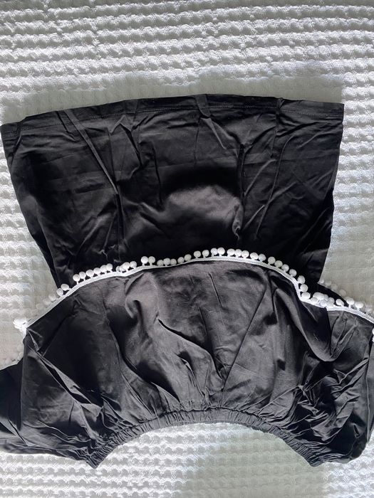 Czarna bluzka hiszpanka