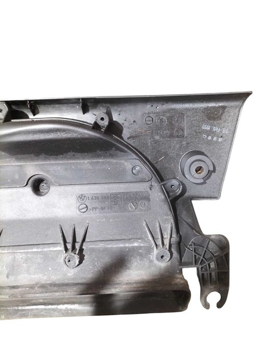 Dolot powietrza BMW E46 SEDAN 1436346