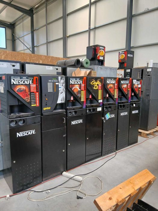 Máquinas de venda automática- café e snacks - vending