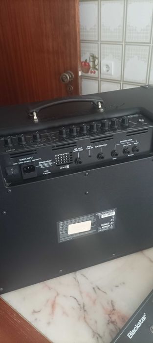 Amplificador Blackstar id Core 100 wide stereo + FS- 12 footswich