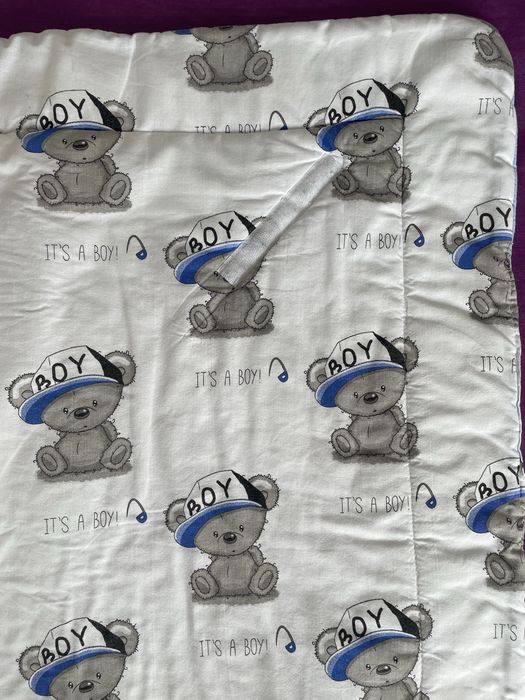 Śpiworek rożek dla niemowląt z uszkami wzór misie It’s a boy