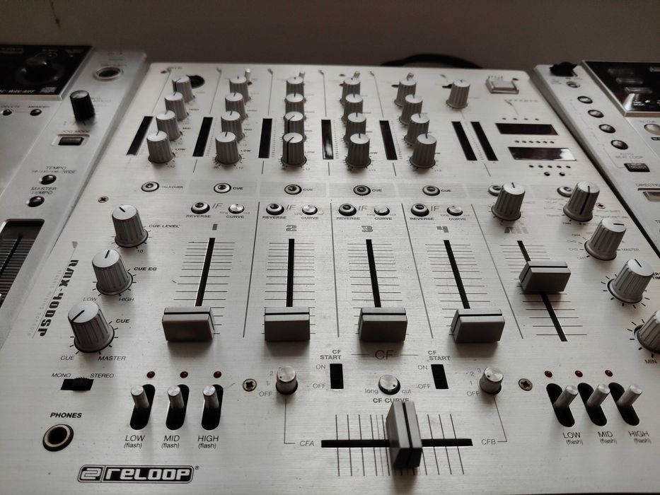 Pioneer cdj 850 + reloop RMX 40 dsp