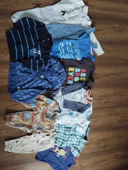 Paka ubrań 12 sztuk dla chłopca rozmiar 80 w bardzo dobrym stanie