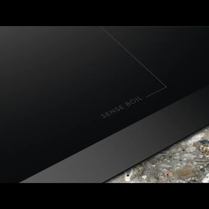 Płyta indukcyjna do zabudowy Electrolux EIS62441 z systemem SenseBoil