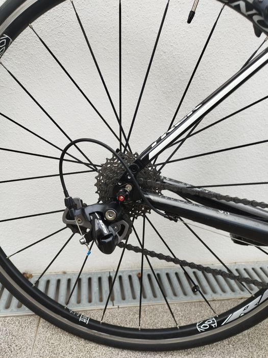 Bicicleta estrada trek madone