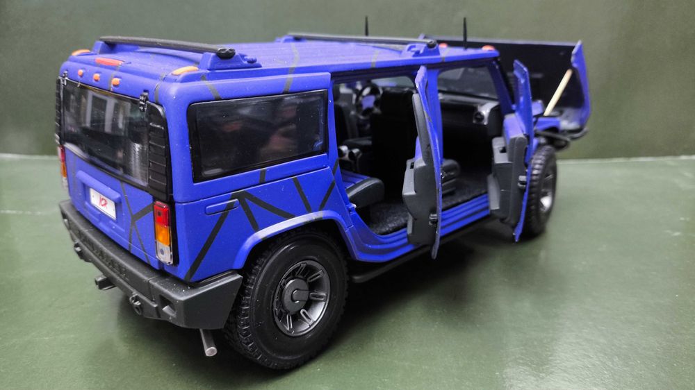 Модель 1.18 Hummer H2, Maisto, Thailand: 4 500 грн